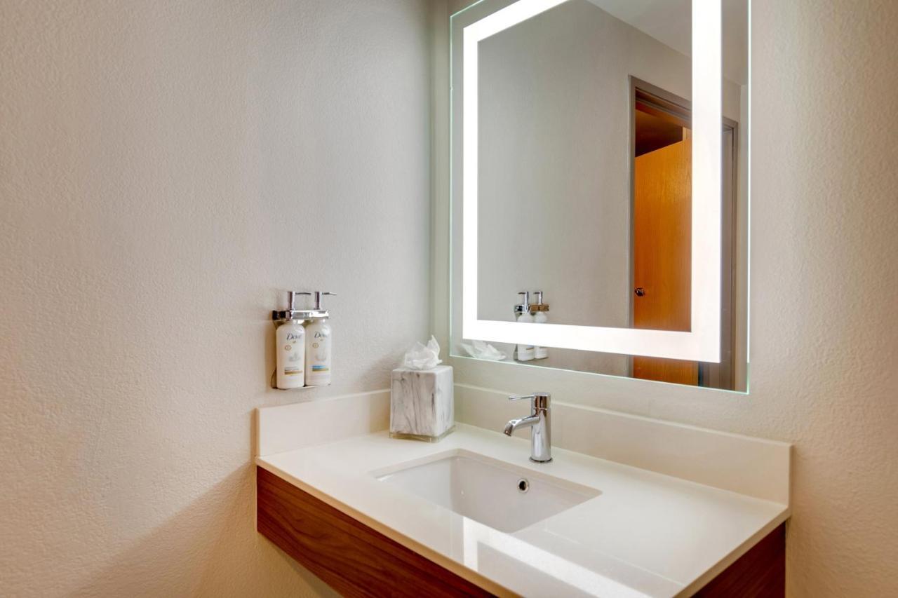Holiday Inn Express I-95 Capitol Beltway - Largo By Ihg Экстерьер фото
